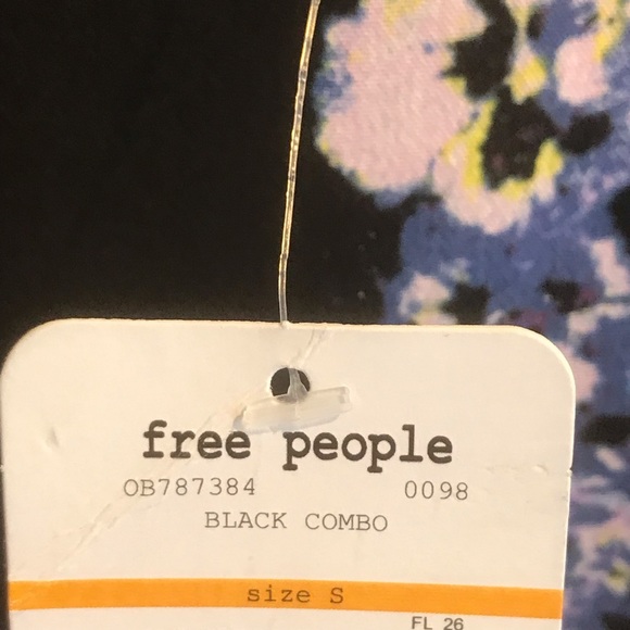 Free People New Lacey bottom Bodysuit with 2 snaps - Picture 4 of 7